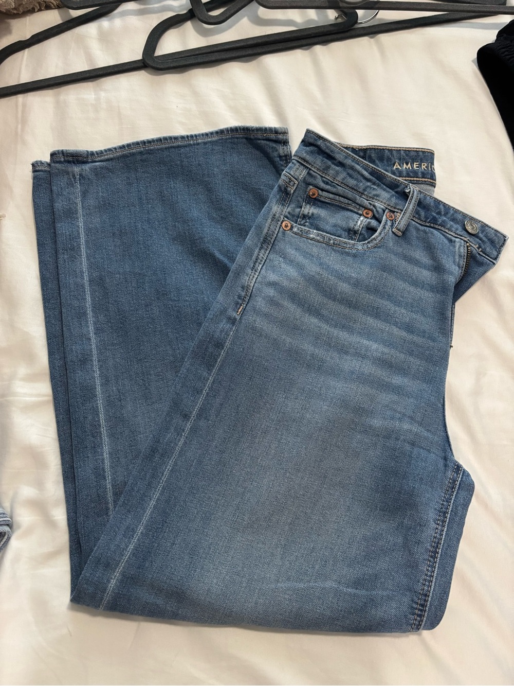American Eagle Women’s Blue Wide Leg Jeans